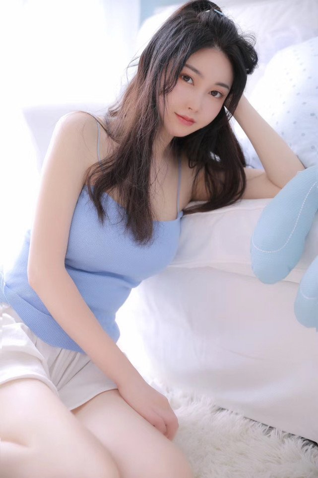 斗魚上單Solo賽：姝玥闖入四強！LPL主持人稱她為女中戰士