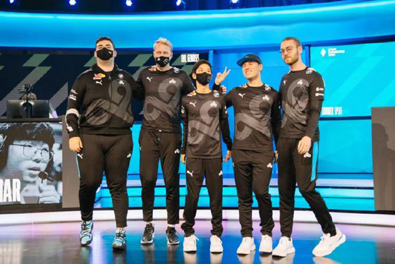 LOL：外媒發布S11世界賽戰隊TOP 20：FPX力壓EDG、DK排名第一
