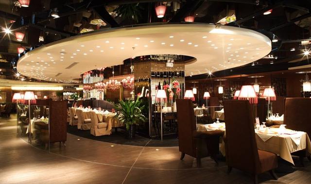 生意冷清的牛排店用了新方法后，一天進客300人，營業額翻10倍