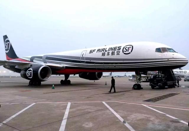 海豚獨家：唯品會與順豐達成合作，唯品會旗下快遞品駿遭甩賣