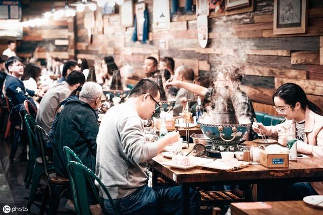 餐飲店的朋友圈就是“線上門臉”，這樣發圈，才會生意火爆