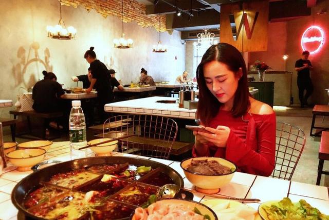 火鍋店老板只用兩招，在短短一月內收回開業成本，生意火爆