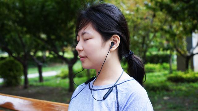 三年磨一劍！酷我K3智能藍牙音樂耳機上手，性價比沒得說