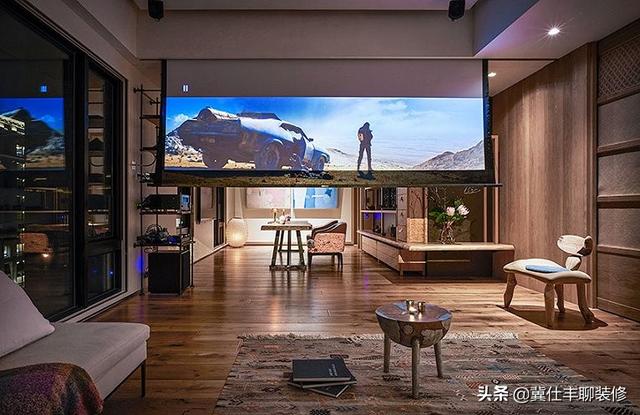 如果把投影幕布安裝在家里，有哪些安裝位置和方式？