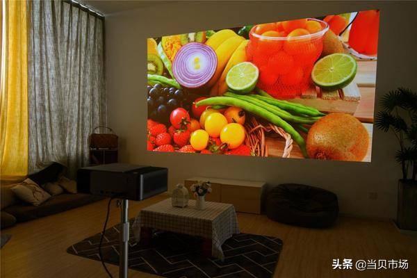 如何將電腦內容顯示到投影儀或電視上？詳細教程奉上