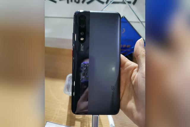 運營商拼了，中國移動推出自家品牌手機推廣5G，本月搶先上市