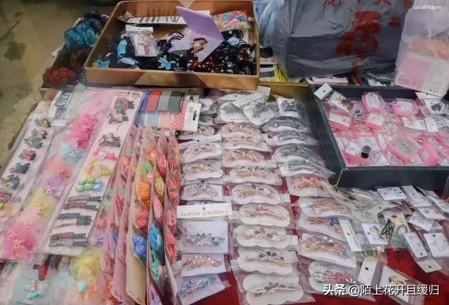 農村冬天集市擺地攤賣什么賺錢？這幾類商品是個好選擇！