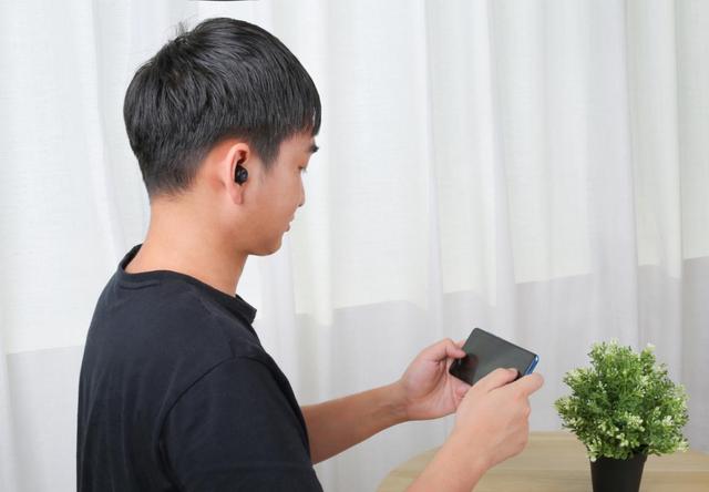 綠聯 HiTune 真無線藍牙耳機測評:這才是我想要的舒適體驗