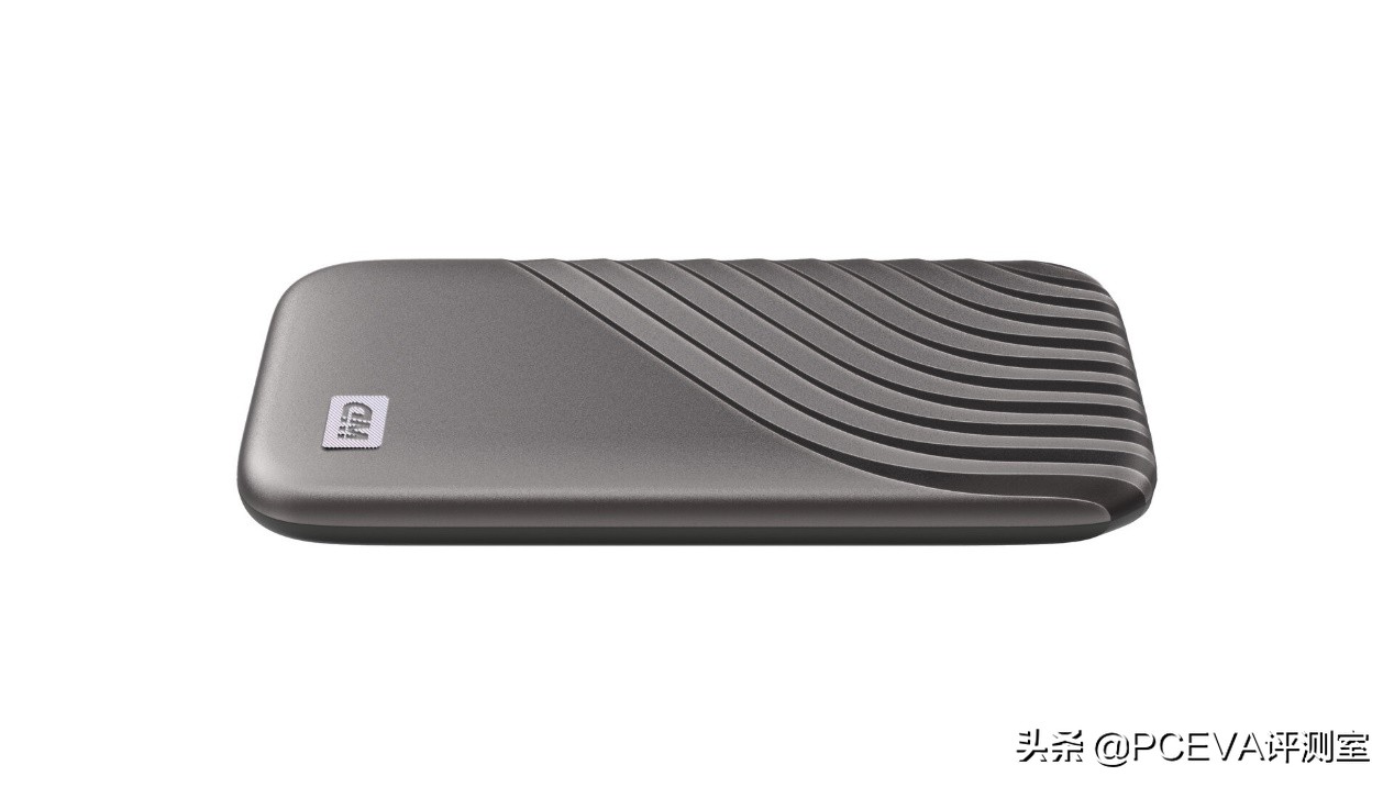 NVMe移動固態硬盤怎么選？品牌VS自己組裝的差別