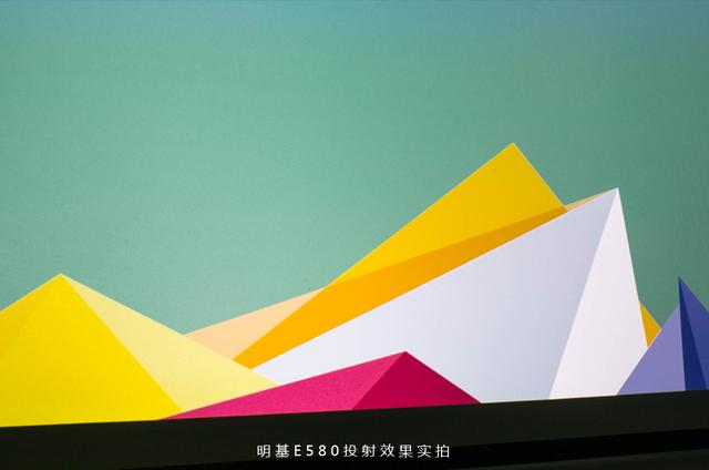 此時無線勝有線，聽會議老鳥告訴你投影儀什么牌子好