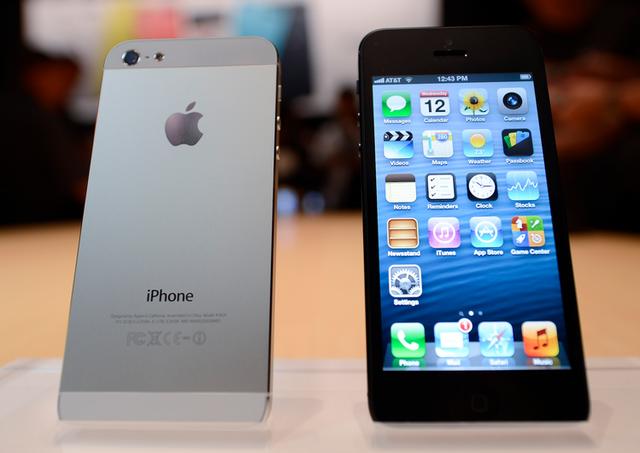 如何在兩部iPhone上互相導入通訊錄？