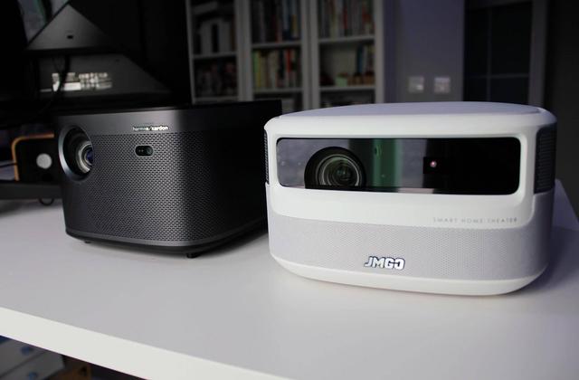 高端家用投影哪家強？極米H3 VS 堅果J9 對比分析評測