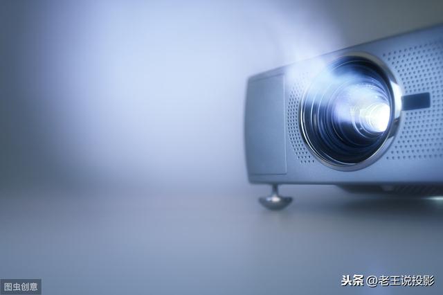 投影儀的安裝方式有哪些，安裝時要注意些什么，您了解嗎？