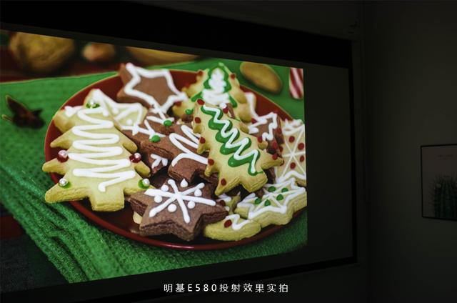 此時無線勝有線，聽會議老鳥告訴你投影儀什么牌子好