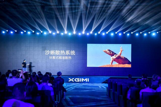 全球首款真4K智能投影機！任何場景都能享受真4K畫質