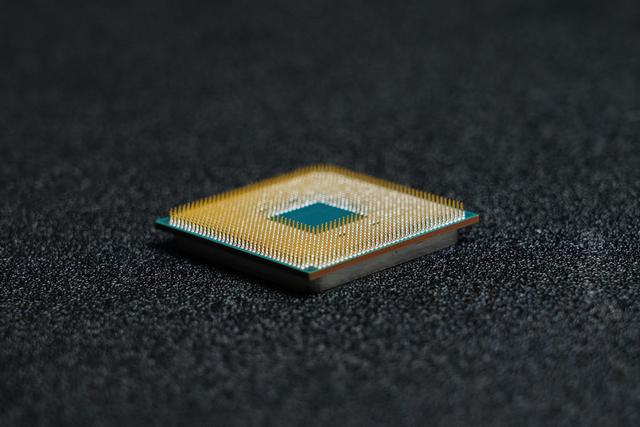 AMD第三代銳龍處理器首發評測:i9已無力招架