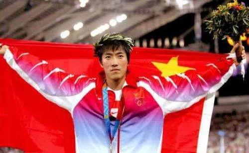 20年前的馬云、韓寒和中國是怎樣抓住機遇，開啟命運的加速？