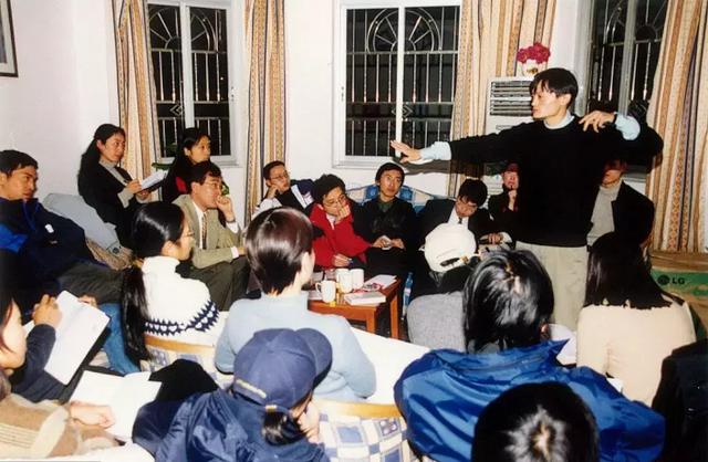 20年前的馬云、韓寒和中國是怎樣抓住機遇，開啟命運的加速？
