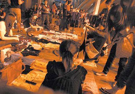地攤經典爆款，你知道幾個？