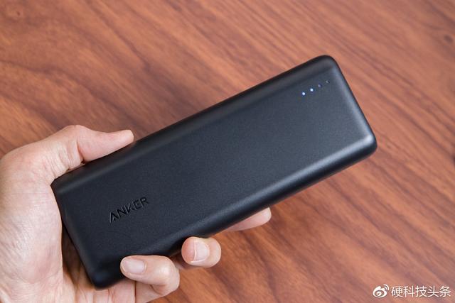 小米、Anker、摩米士等9大品牌10款大容量充電寶橫評 ，誰值得買
