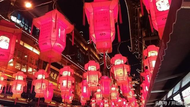 城隍廟新玩法，傳統與現代交融的新年味！