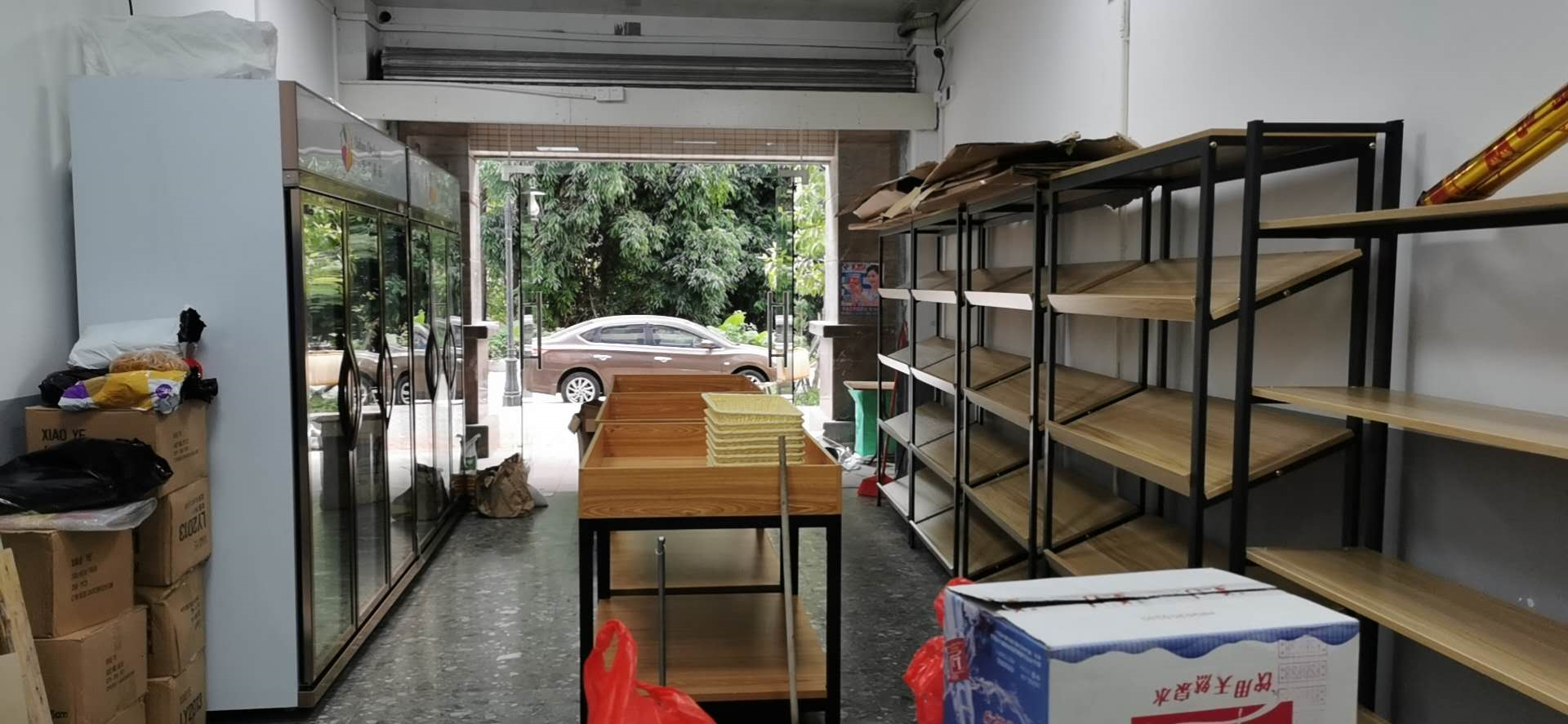 響應練攤，失業的我，0經驗，15天開出一家零食水果店