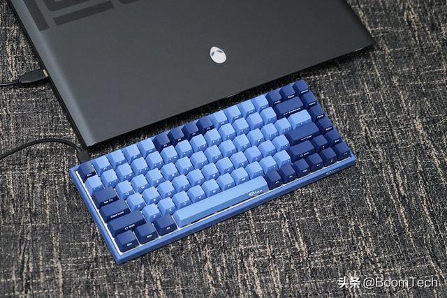 桌面上的海岸線 AKKO 3084SP海洋之星機械鍵盤開箱體驗