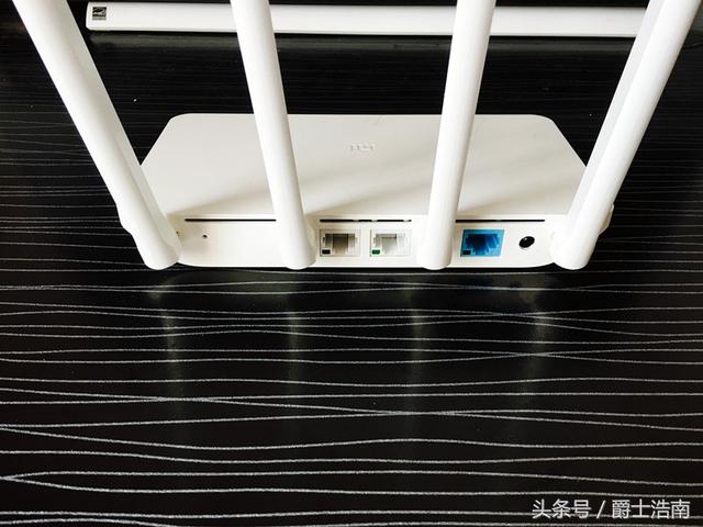 49元的小米路由器3c開箱體驗：好看就好用嗎？