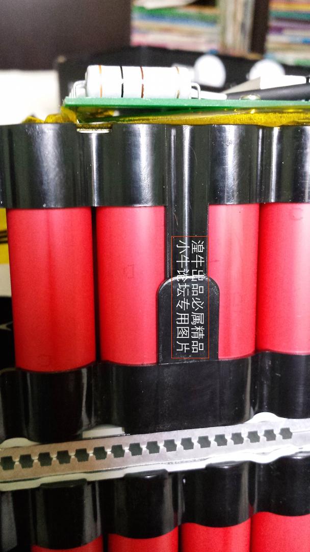 小牛電動車電池拆解，“兩輪特斯拉”名不虛傳