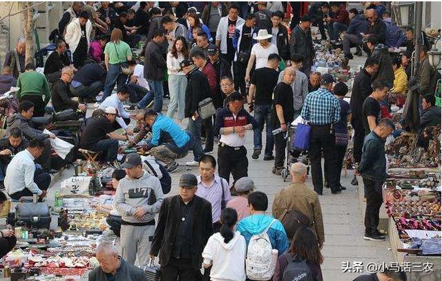 國家大力提倡地攤經濟，擺地攤賣什么最賺錢？看完心里有數了