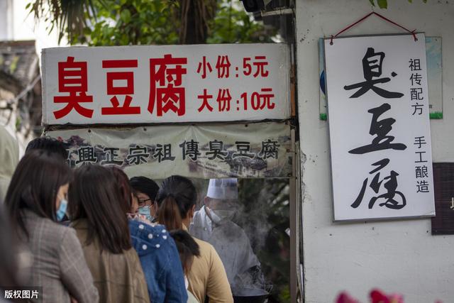 6種“擺攤就火”的地攤小吃，成本不高，還很賺錢，常排隊不愁賣