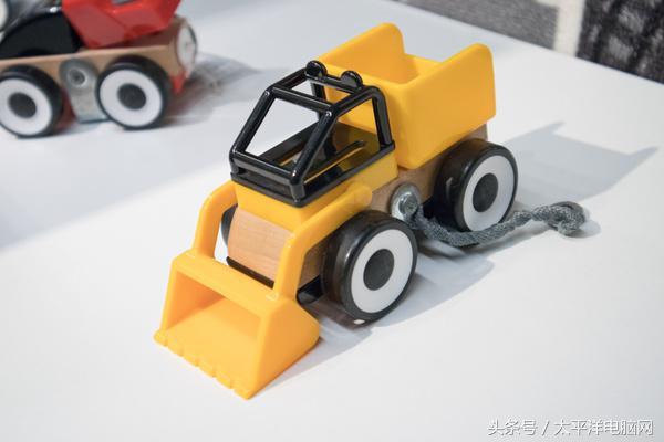 年輕玩家的第一臺單電相機！佳能EOS M100評測