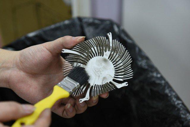 電腦清灰教程：電腦主機怎么清理灰塵？臺式電腦主機清理灰塵教學