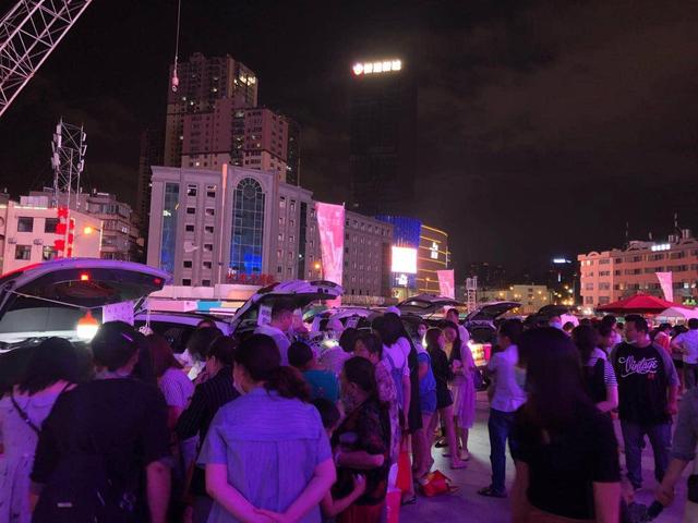 第一天擺地攤，收入125元，我來說說小白擺攤遇到的那些“坑”