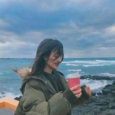 青春個性獨特情侶微博頭像一男一女