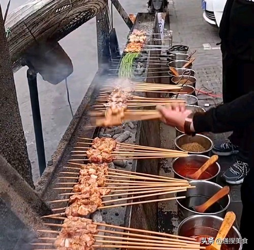 最火爆的7款擺地攤美食，賺得比上班還多，月入過萬不是問題