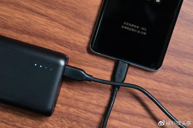 小米、Anker、摩米士等9大品牌10款大容量充電寶橫評 ，誰值得買