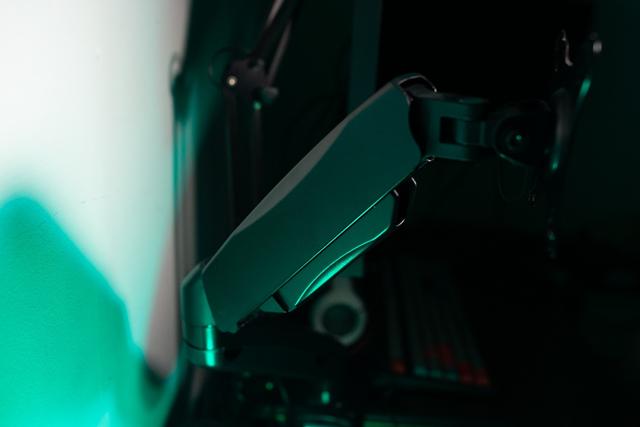 PS4 PRO的絕佳伙伴，明基EW3270U 4K 10Bit HDR顯示器評測