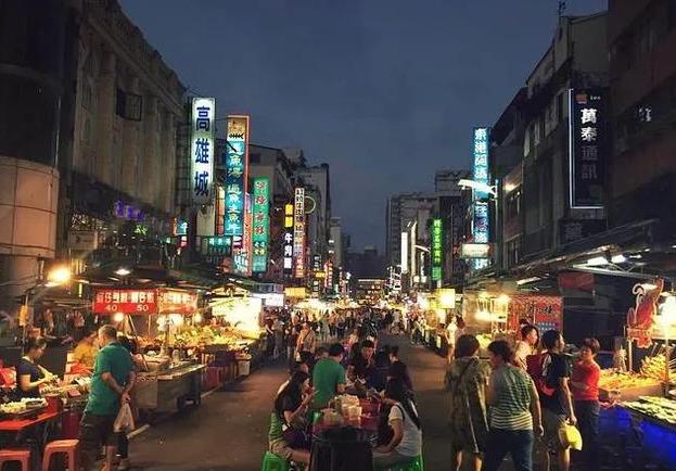 地攤經濟全面恢復！擺地攤賣什么最賺錢而且很受歡迎