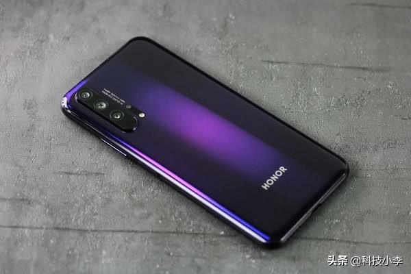 同為3199元，華為Mate20與榮耀20 Pro，哪一款更值得入手？