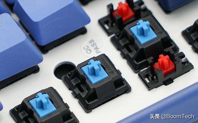 桌面上的海岸線 AKKO 3084SP海洋之星機械鍵盤開箱體驗