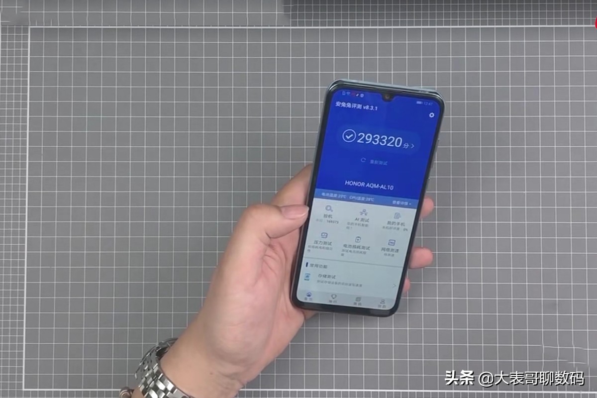 性價比最高的4款游戲手機，性能強勁絲毫不卡，偏偏有人不識貨