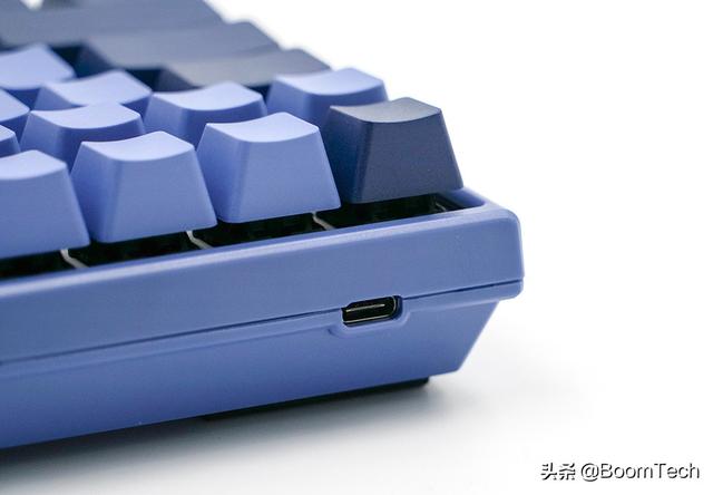 桌面上的海岸線 AKKO 3084SP海洋之星機械鍵盤開箱體驗