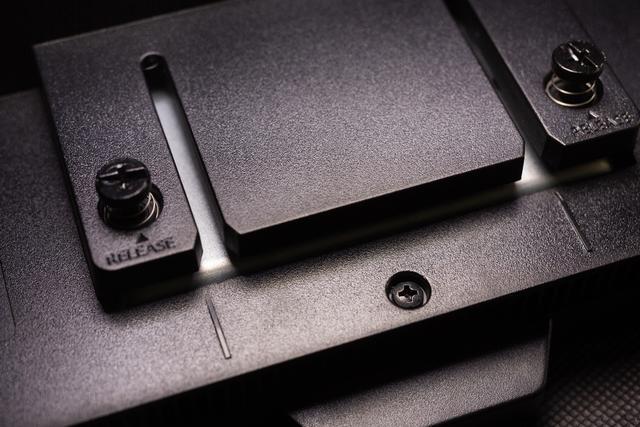 PS4 PRO的絕佳伙伴，明基EW3270U 4K 10Bit HDR顯示器評測
