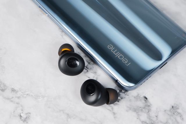 小巧輕便 realme 真我Buds Q真無線藍牙耳機評測