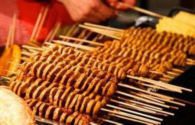 如果你要擺地攤，這7種地攤美食，你會選擇哪一種呢？