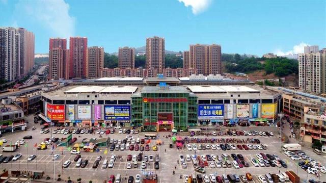 擺地攤貨源哪里找？這4個渠道，能夠滿足擺攤拿貨的需求