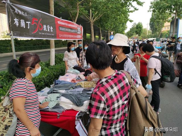 夜市擺地攤賣什么東西最火最受歡迎？
