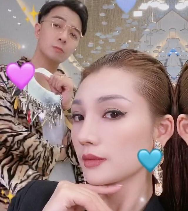 廣東夫婦直播帶貨，僅1件商品竟賣出1708單，學會這招你也能做到