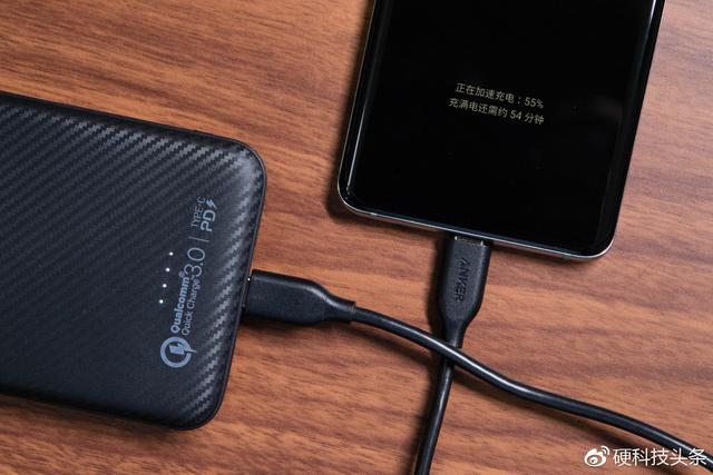 小米、Anker、摩米士等9大品牌10款大容量充電寶橫評 ，誰值得買